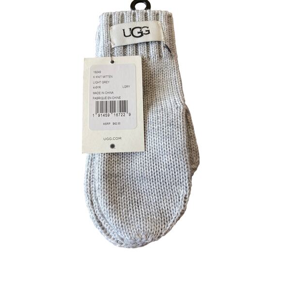 Ugg Knit Mittens 4-6 years Light Grey
Brand new with tags - Picture 1 of 4